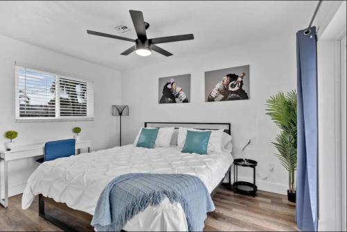 Hollywood Beach Gem!! Proximity to Airport & Casino!! in Hollywood, USA