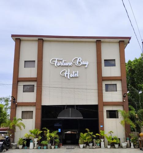 Exterior view, FortuneBay Hotel in Tabuelan