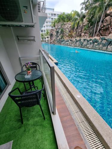 Laguna Beach resort 3 condo the maldives pattaya pool access ลากูน่า บีช รีสอร์ต 3 พัทยา