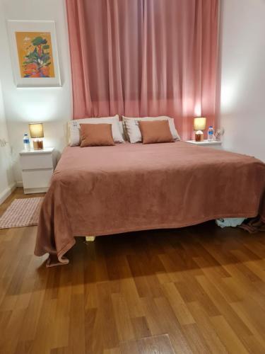 Quiet & Comfortable Room in Raanana with a private bathroom up to 1 guest in Shared Apartment