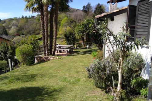 Kert, Casa Dolores in Carona