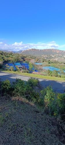Surrounding environment, CAP ESTEREL VILLAGE VACANCES T2 vue mer AGAY in Saint-Raphael