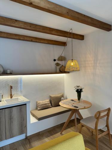 KAUKABA-Apartamentos Rurales- Adults Only in Pozo Alcón