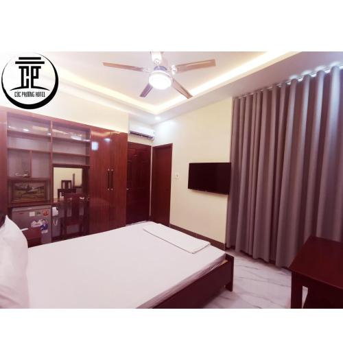 Superior King Room image 2