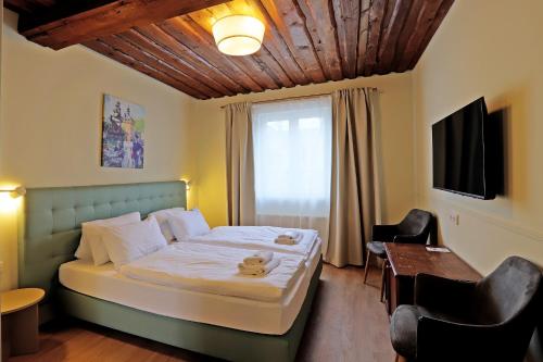 Hotel Kavalerie Room Type - Double Room with Street View