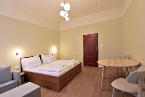 Hotel Kavalír - image 2