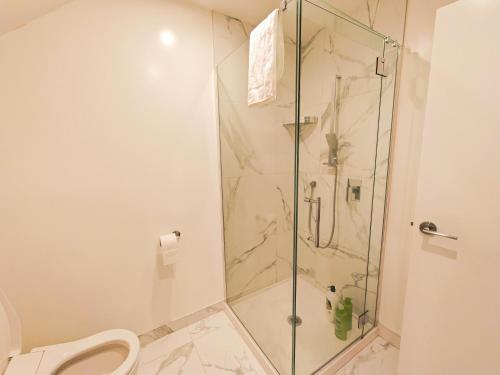 Waterloo Located New Modern Style