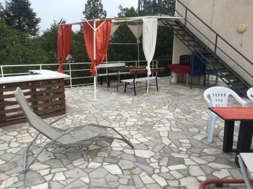 SURF House Villa Rose I Po3a l 2