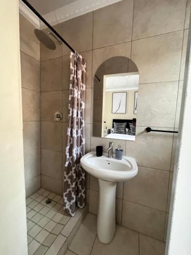 Studios at Monarch Inn