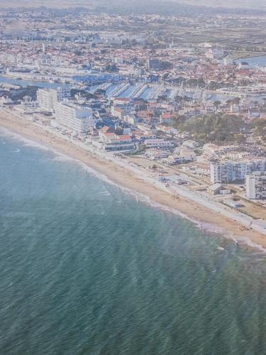 Résidence La Garenne à La Grande Plage, vue mer, piscine et parking privé, 6 personnes