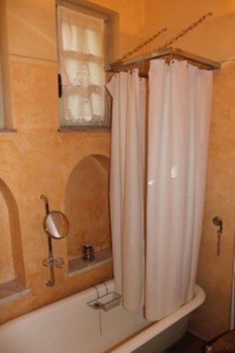 Villa Paradiso,stunning views ac heated pool