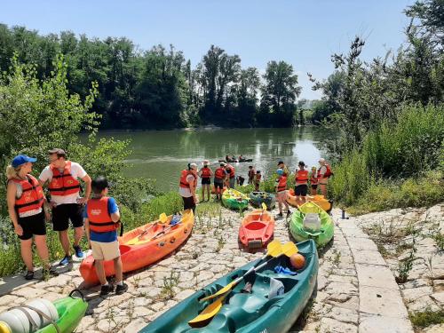 Gîte Mara des Bois - Pour 5-6 personnes - Idéalement situé pour visiter le Lot-et-Garonne - Piscine, grand jardin, terrasse avec barbecue