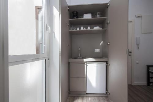 Quart Apartment - image 8