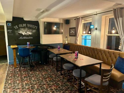Ye Olde Vaults - Bradley
