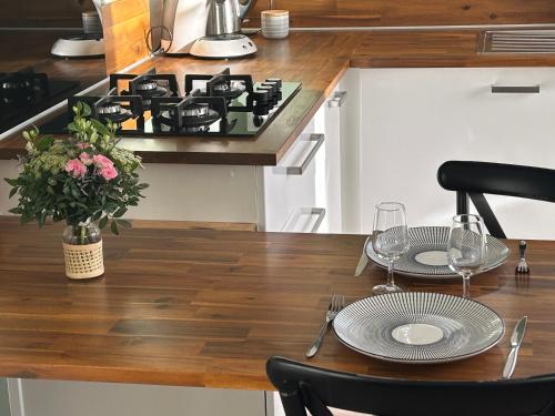 T2 rénové proche des arènes (T2 renove proche des arenes) in 聖特斯