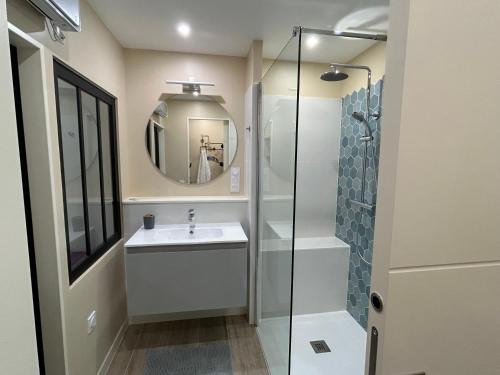 T2 rénové proche des arènes (T2 renove proche des arenes) in 聖特斯