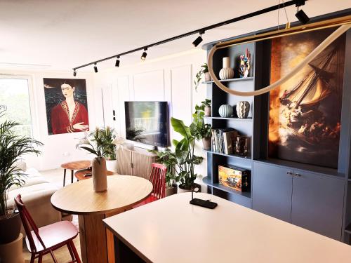 Ambient lounge with sundeck and free parking, Bratislava (fotografie 8)