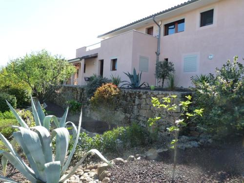 gite location climatisé avec Piscine en Ardèche