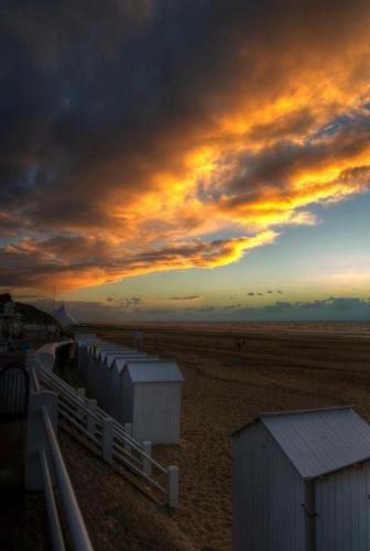 Vue sur Marais et 500 m de la plage in Villers-sur-Mer