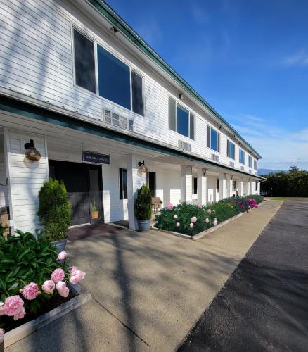 . South Side Inn - Burlington