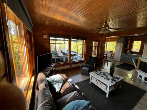 Keskikosken Lomamökit (Keskikosken Lomamokit) in กะยานี