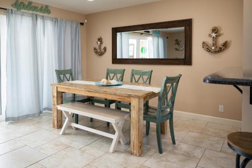 Charming Beach House w/Private Pool Paradise~WALK TO BEACH thumb 2