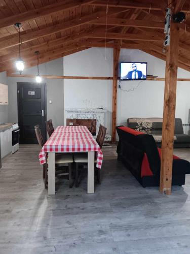 Chata na Rogu - Wieleń Zaobrzański