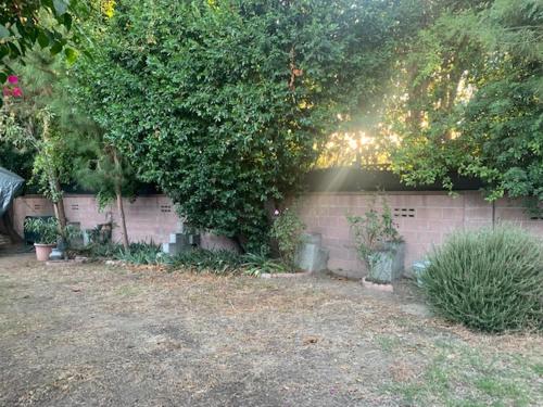 Art Studio(s) at 8509 Fullbright Avenue, Winnetka, CA, USA 91306, Лос-Анджелес (фото 4)