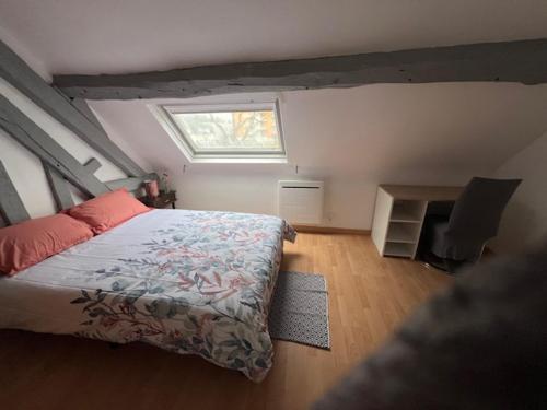 Chambre privée dans une maison de ville - Location saisonnière - Évreux