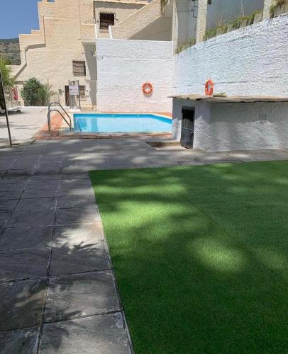 Casa Los Compadres de Capileira con Piscina y Parking