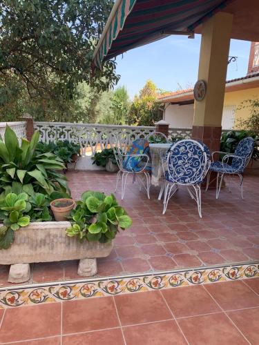 Erkély/terasz, habitaciones con piscina privada en casa de campo, Granada in Alhendin