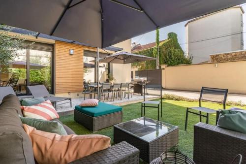 JO 2024 - Maison d'architecte avec jardin in Villeneuve-la-Garenne