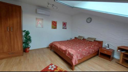 Vukmán Apartman (Vukman Apartman) in ティゼンハーロム ヴァローシュ