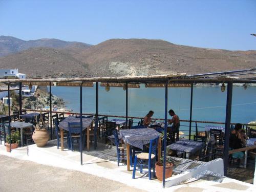 บริการและสิ่งอำนวยความสะดวก, Kohili Kolibithra in Tinos in ไทโนซ