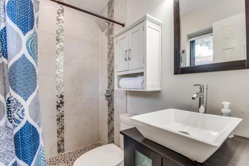 Modern, Roomy, Game Room, Patio, Family Home, Private Parking, Dallas (foto 9)