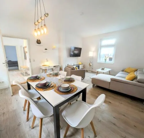 Flexibilität pur- perfektes Apartment für Familien und Geschäftsreisende 5 Schlafplätze, Amazon Prime & PKW Parkplatz inklusive in Magdeburg, Deutschland