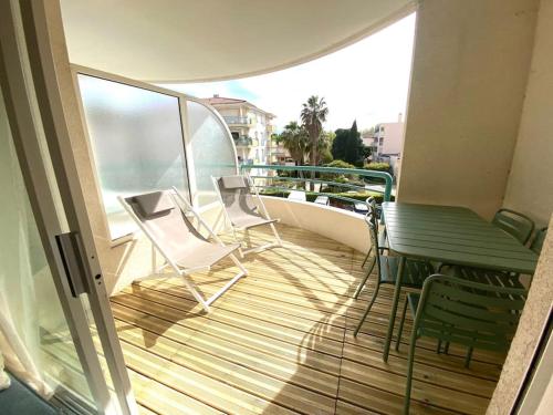 Superbe *Port Frejus*Piscine*Lumineux* 5 personnes near Fiestali