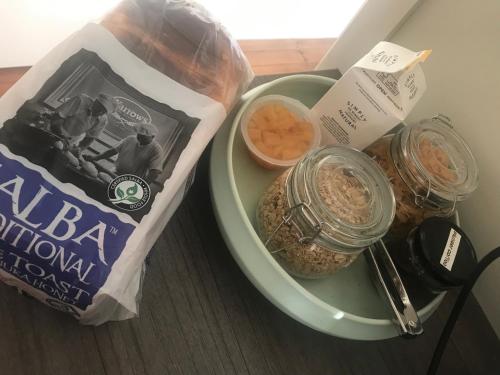 Food and beverages, Robyn's Nest in Waitara