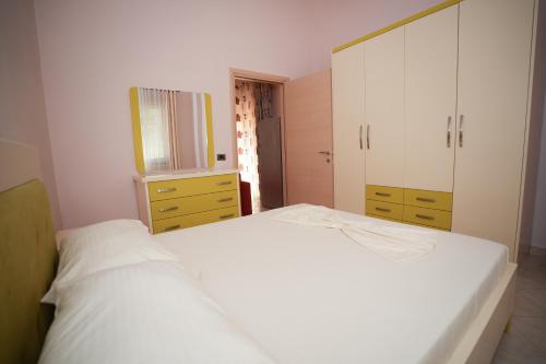 Deluxe Apartment image 4