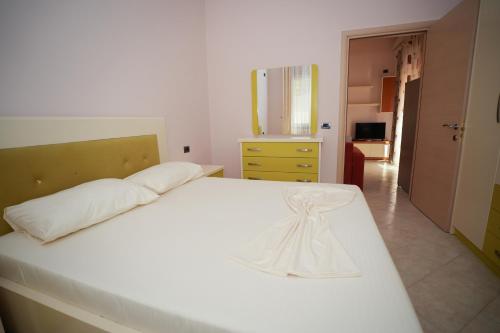 Marika Apart Hotel – Golem, WV