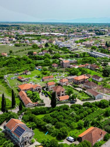 Apartments Aerodrom - image 13