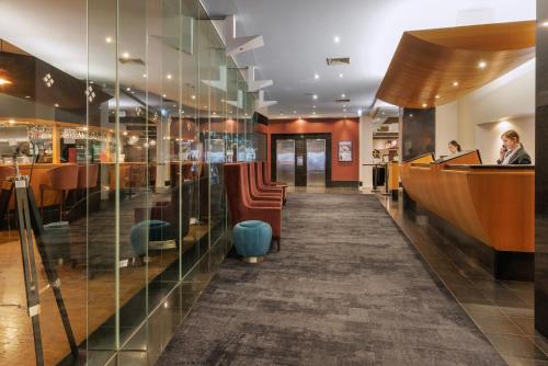 ล็อบบี้, โฮเทล แกรนด์ ชานเซลเลอร์ เมลเบิร์น (Hotel Grand Chancellor Melbourne) near เซนต์พอล คาทีเดรล