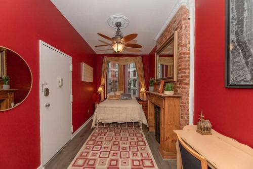 NYC Area Pond Life Suites