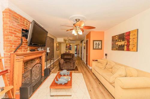 NYC Area Pond Life Suites