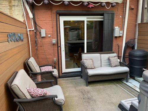 NYC Area Pond Life Suites