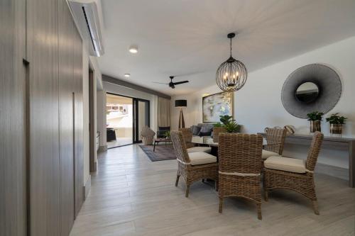 Unit 150- Casa Kelly - OCEANFRONT Fully Renovated - image 4