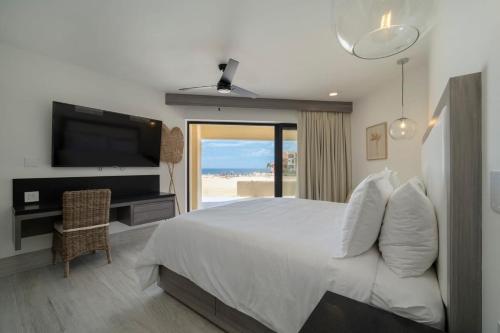 Unit 150- Casa Kelly - OCEANFRONT Fully Renovated - image 3