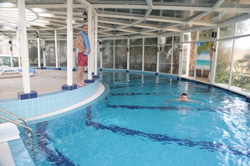 Piscina, Portaluna Hotel & Resort in Jounieh