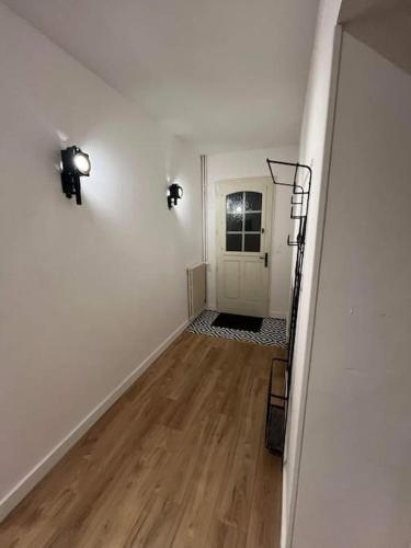 Lesptitsyo in La Ménitré