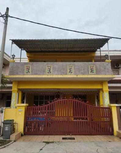 Melaka Homestay - Tap to explore photos